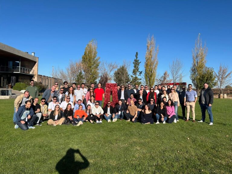 The Art behind AI Experiencia Cloudera